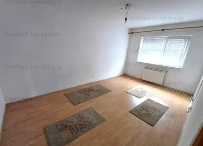 Ultracentral  2 cam ARATA BINE confort 1 Decomandat zona Calarasi - Braila