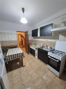 ULTRACENTRAL Bariera 2 cam 84mp, etaj 1 bloc cu lift Mobilat si Utilat - foto 6