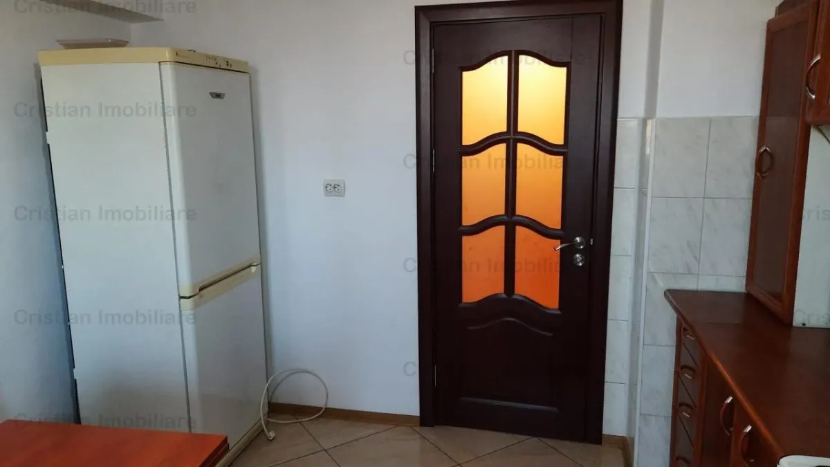 Ultracentral 2 cam Mobilat si Utilat Bloc cu lift Independentei - foto 12