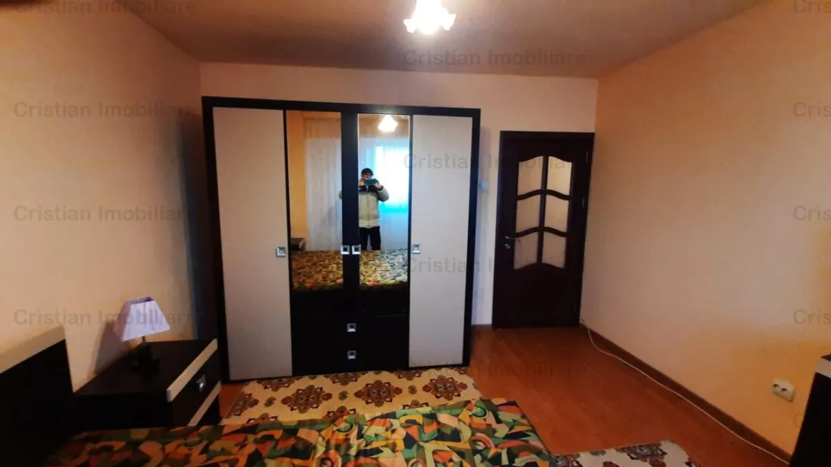 Ultracentral 2 cam Mobilat si Utilat Bloc cu lift Independentei - foto 5