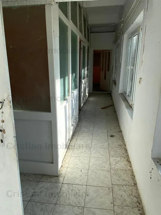 Vanzare sau inchiriere Cladire cadre beton  743 mp Movila Miresii teren 7354 mp Posibilitate rate!! - foto 7