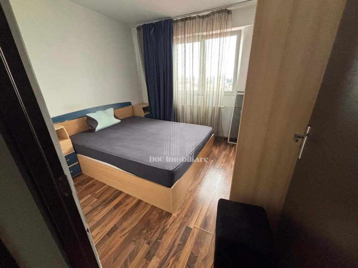 2 camere | Piata Victoriei | Balcon Panoramic | Renovat - foto 3