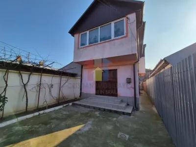 170mp utili Vila P+1+M Teren 200 mp 5 Cam caramida zona Sos.Focsani x Com.din Paris - Braila