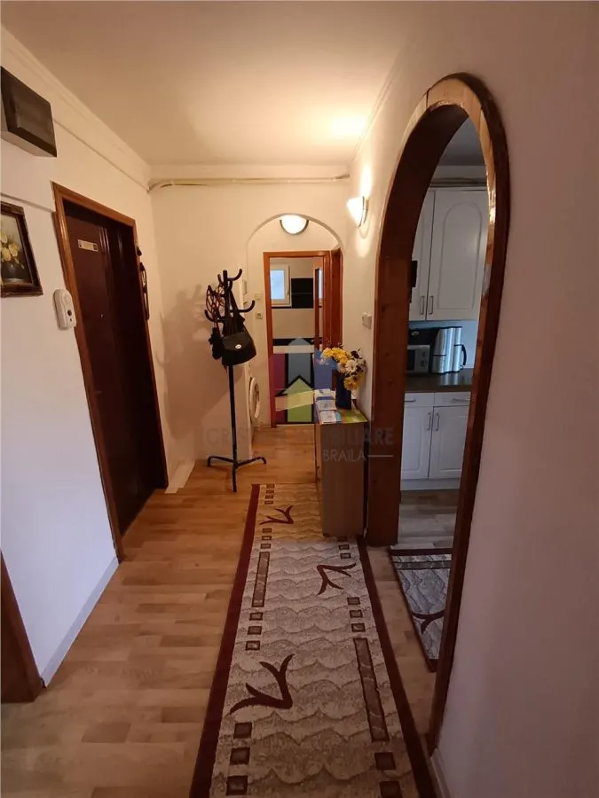 VEZI VIDEO! 3 camere, etaj 2, Decmandat, cu imbunatatiri, Calarasi IV - foto 2