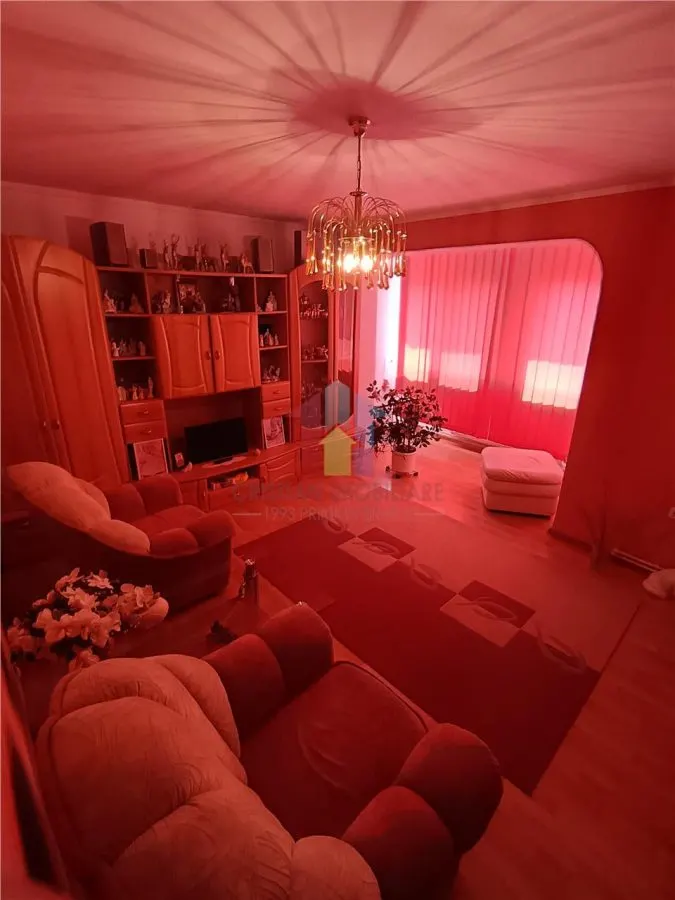 VEZI VIDEO! 3 camere, etaj 2, Decmandat, cu imbunatatiri, Calarasi IV - foto 7
