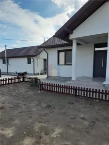 VEZI VIDEO! Vila P+M constructie 2020, teren 500 mp, Cazasu - Cazasu