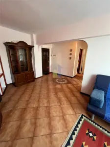 VEZI VIDEO! Calarasi-Bariera 2 cam 52mp etaj 3  conf 1 Decomandat Mobilat - foto 5