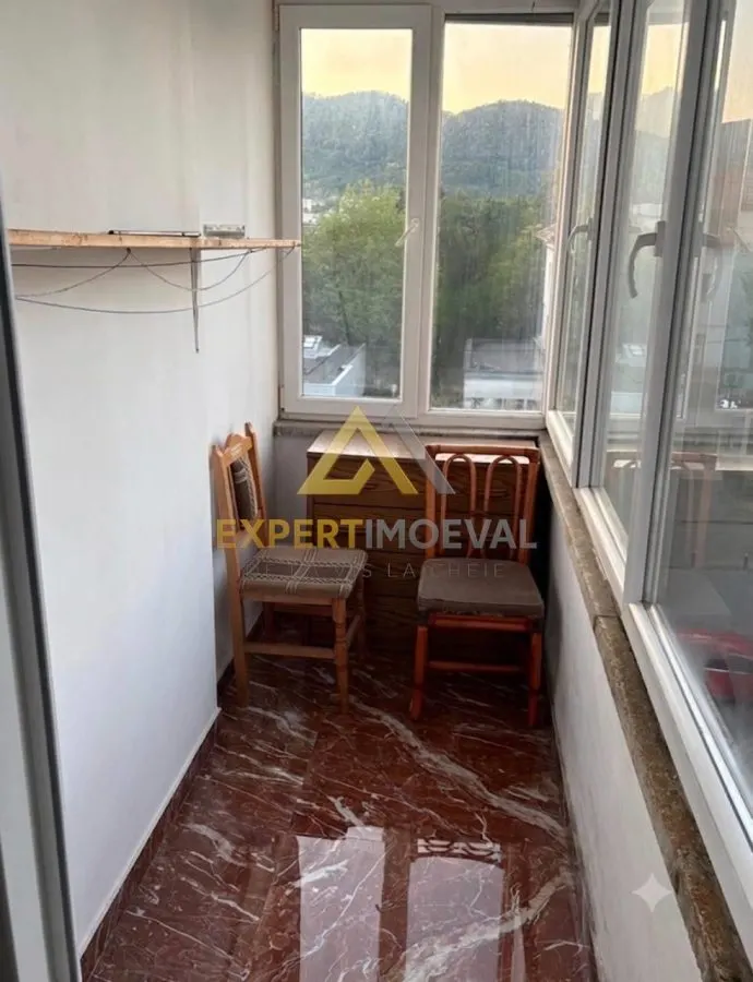 Apartament de inchiriat spațios și luminos strada Regel Mihai cu 3 dormitoare - foto 7