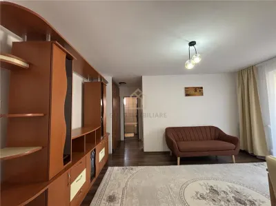 Apartament 3 camere de inchiriat central - foto 2