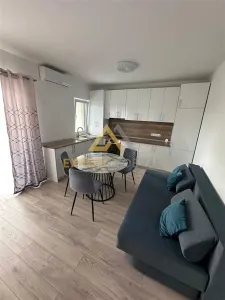 Apartament inchiriere bloc nou - foto 2