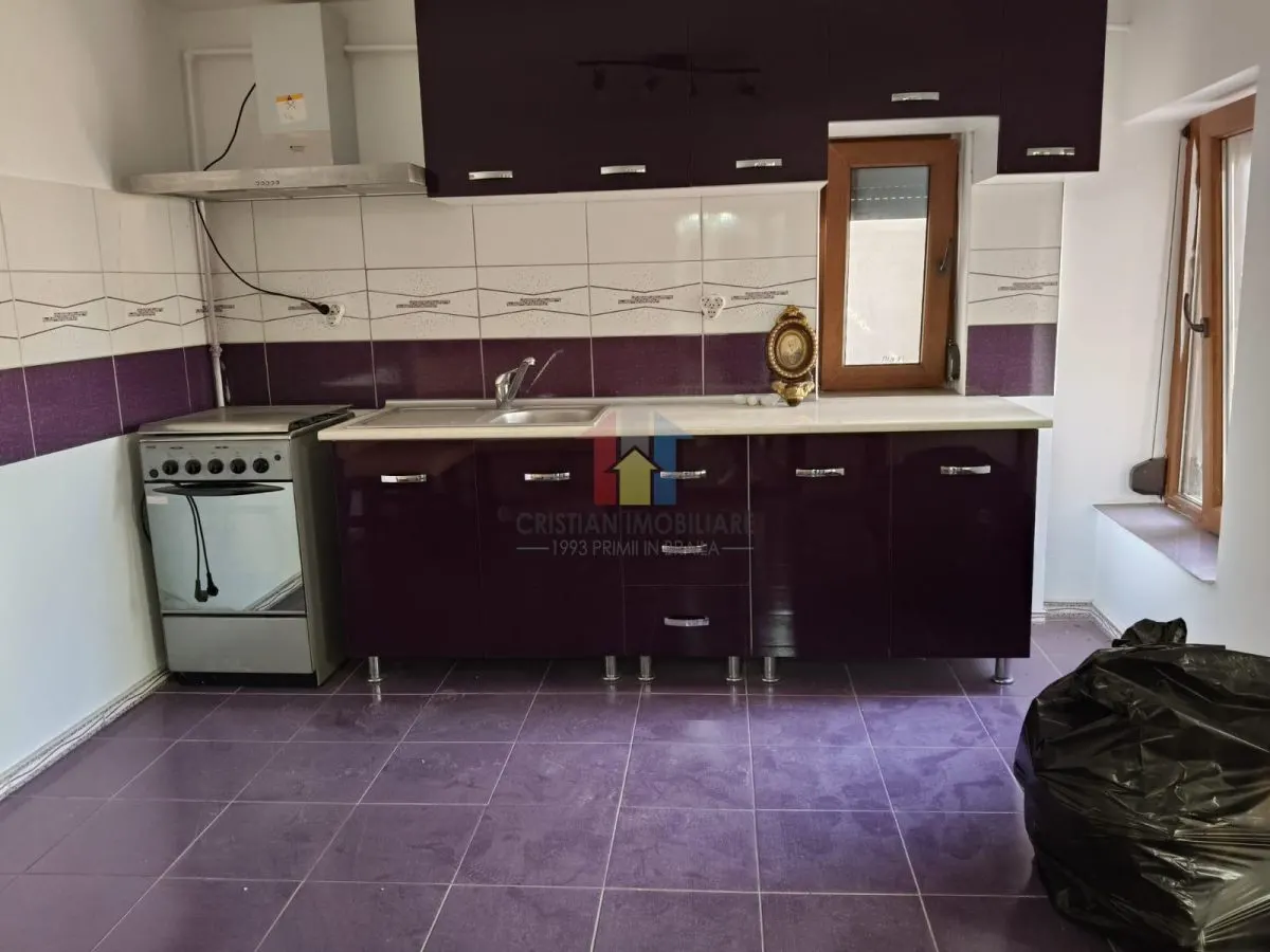 zona Gradinii Publice Casa pretabila pentru 2 familii 150mp utili cu 300mp teren - foto 15