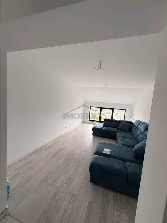 Apartament de vanzare - La Stejari - mobilat partial - foto 12