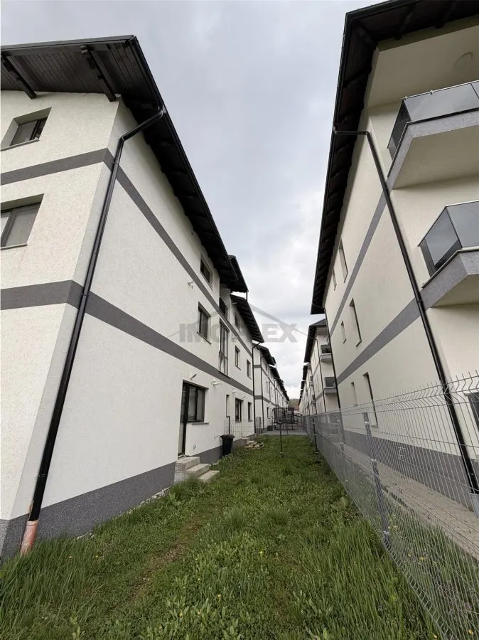Apartament de vanzare - La Stejari - mobilat partial - foto 14
