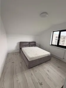 Apartament de vanzare - La Stejari - mobilat partial - foto 7