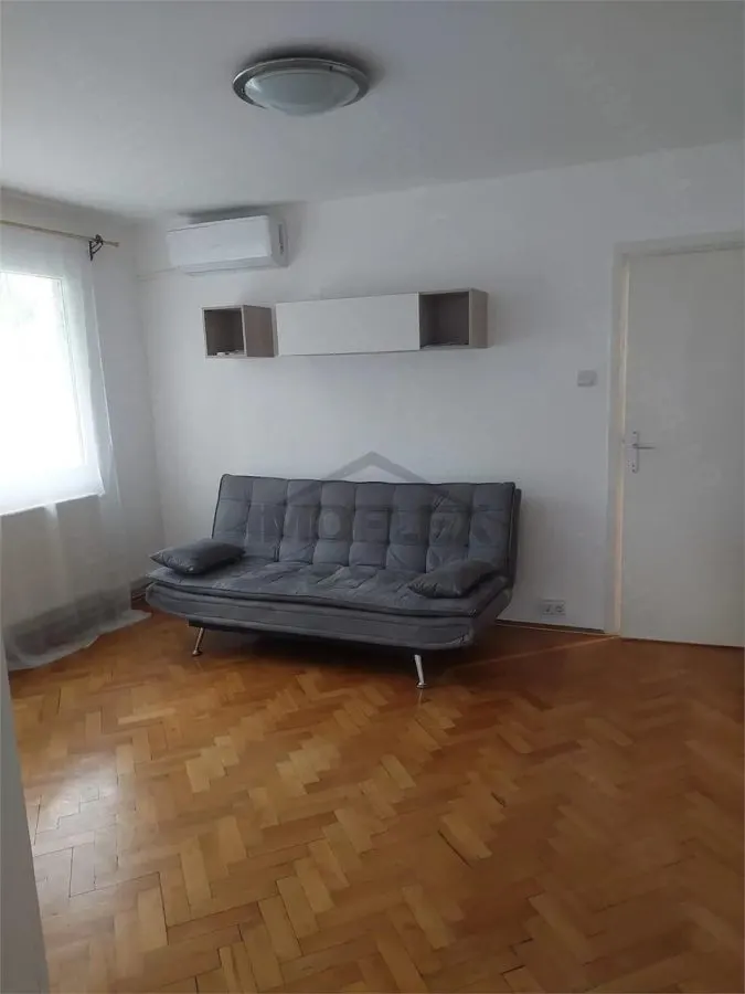 Apartartame 2 camere de inchiriat zona medicina - foto 8