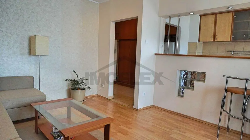 Garsonieră | Vitan | Decomandată | 42 MP | AC | Balcon - foto 1