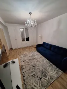Peoprietar,  inchiriez apartament cu doua camere - foto 3