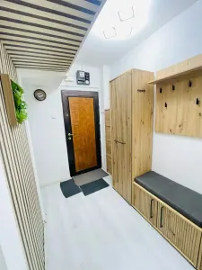 Apartament 2 camere de vanzare, vest, 3 4. Str Arhip Nicolae, renovat, 49.000 euro - Ploiesti