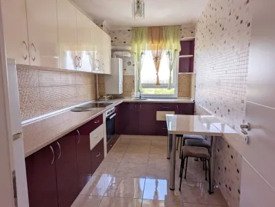 Apartament 2 camere Avantgarden ,mobilat,parcare,beci,135500 Euro - Brasov