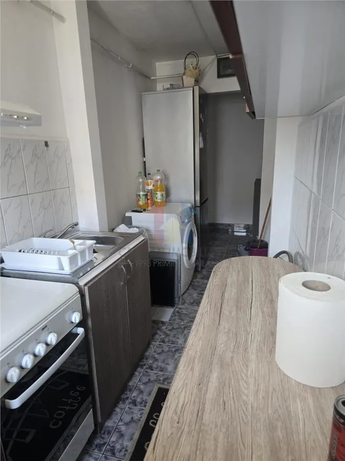 2 camere, etaj superior in bloc cu lift, Mobilat si Utilat - Viziru 3 - foto 6