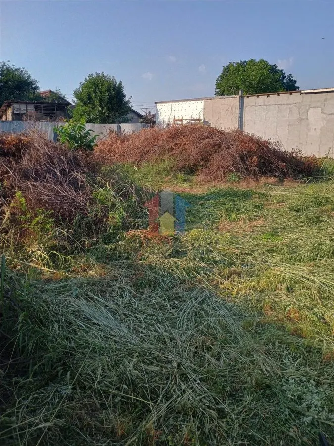 Teren in Suprafata de 470 mp, Deschidere 15 m, zona Excelenta  Chercea - foto 1