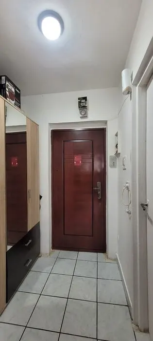 Garsoniera zona Astra-piata ,etaj intermediar, 66 500 euro - foto 4
