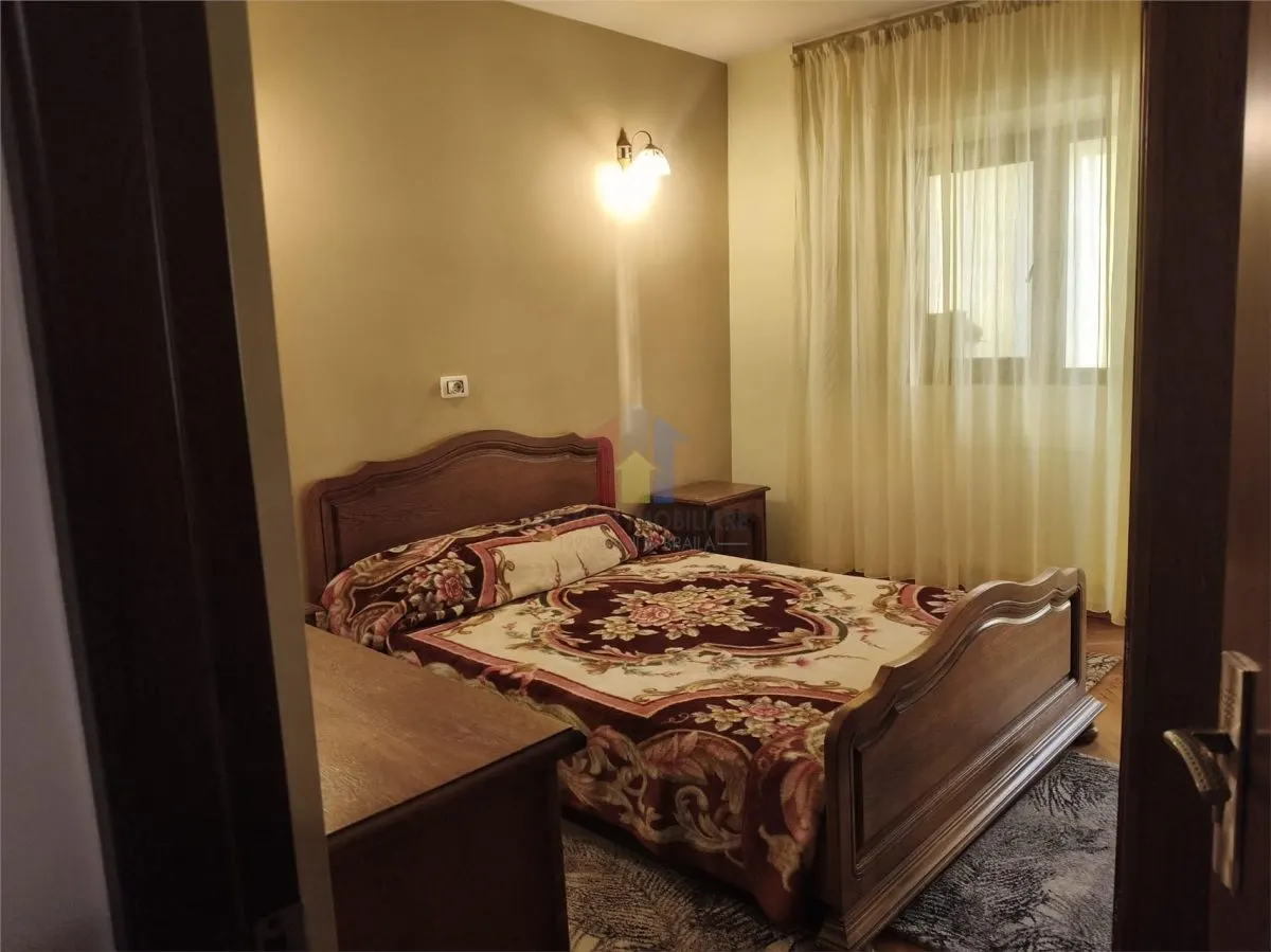 3 camere Mobilat si Utilat, etaj intermediar, Buzaului - foto 3