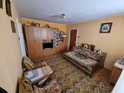 2 CAMERE HARMANULUI - Brasov