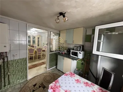 CASA ÎN LECHINTA - foto 9