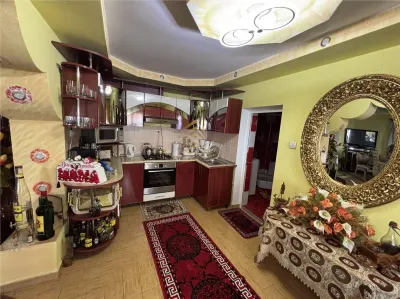 CASA + ANEXE GOSPODĂREȘTI+ GRĂDINA - foto 15