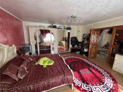CASA + ANEXE GOSPODĂREȘTI+ GRĂDINA - foto 8