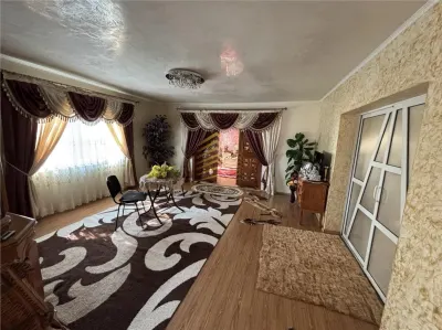 CASA + ANEXE GOSPODĂREȘTI+ GRĂDINA - foto 10