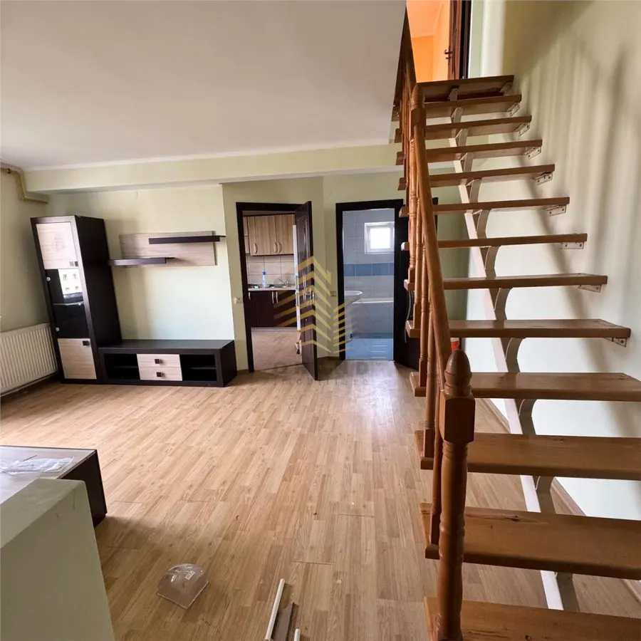 APARTAMENT MANSARDA - foto 1