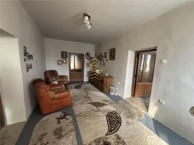 Casa saseasca Livezile - foto 6