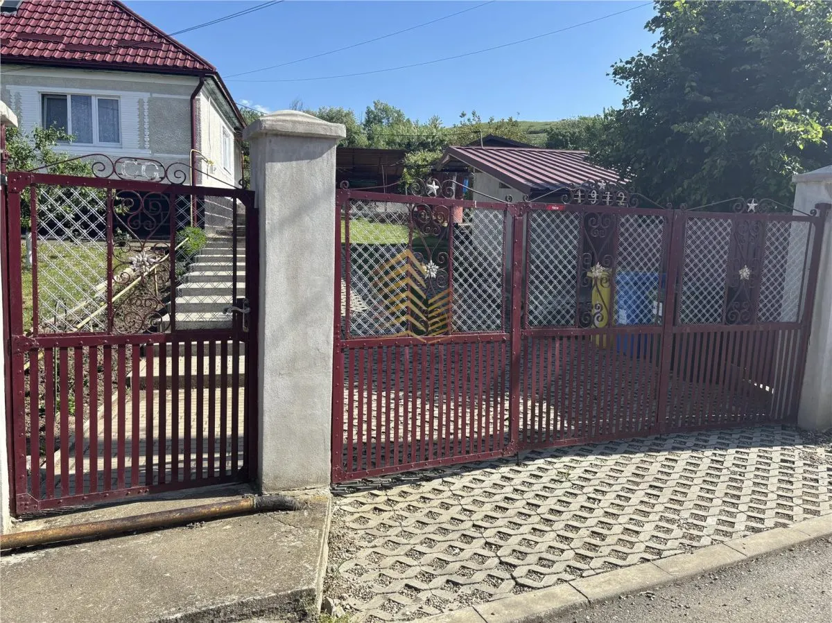 Spre vanzare casa in Lechinta - foto 8