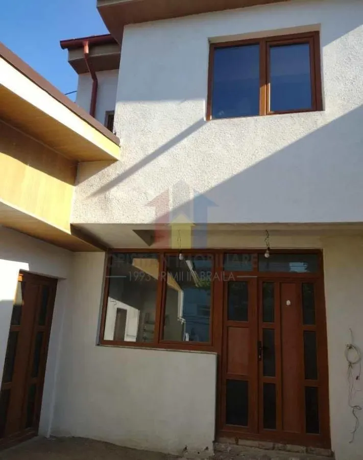 Vila noua P+1 zona Piata Saraca 120 mp construiti in 2018 - foto 1