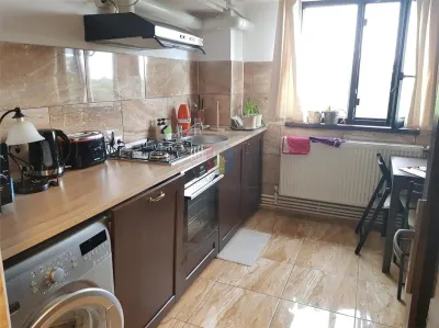 SUPER PRET! Mobilat - Utilat 3 camere, zona Bariera,etaj 6 - foto 5