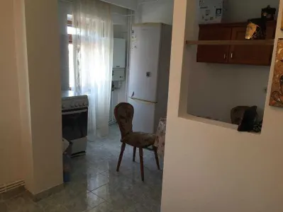 Apartament 3 camere de închiriat – Independenței, lângă Universitatea de Medicină și Farmacie „Grigore T. Popa” din Iași - foto 4
