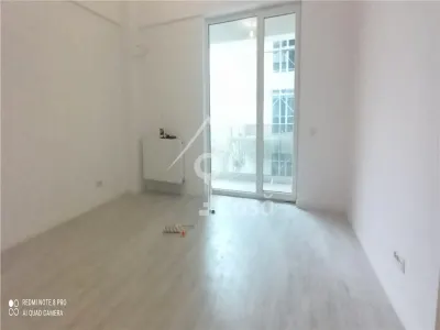 Apartament 3 Camere Metrou Berceni - foto 2