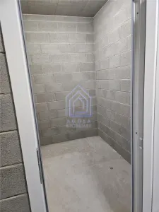 Apartament nou, mobilat ,utilat si boxa. Posibilitate parcare. - foto 13