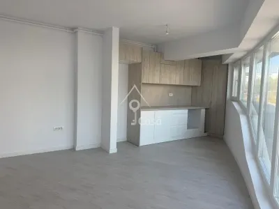 Apartament 3 camere Timpuri Noi - foto 3