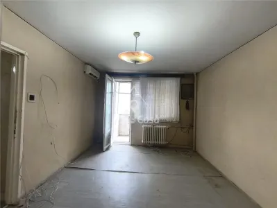 DE RENOVAT SECUILOR PIATA SUDULUI - foto 3