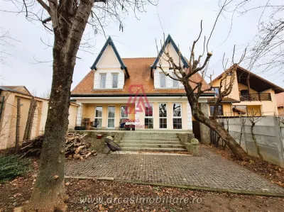 Casa de inchiriat 6 camere Parcul Sub Arini! - foto 2