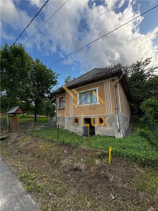 Casa de vanzare in Coruia - foto 1