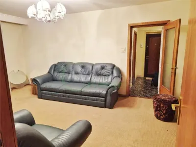 Apartament 2 camere semidecomandat, zona Bistrita Lac - Bacau