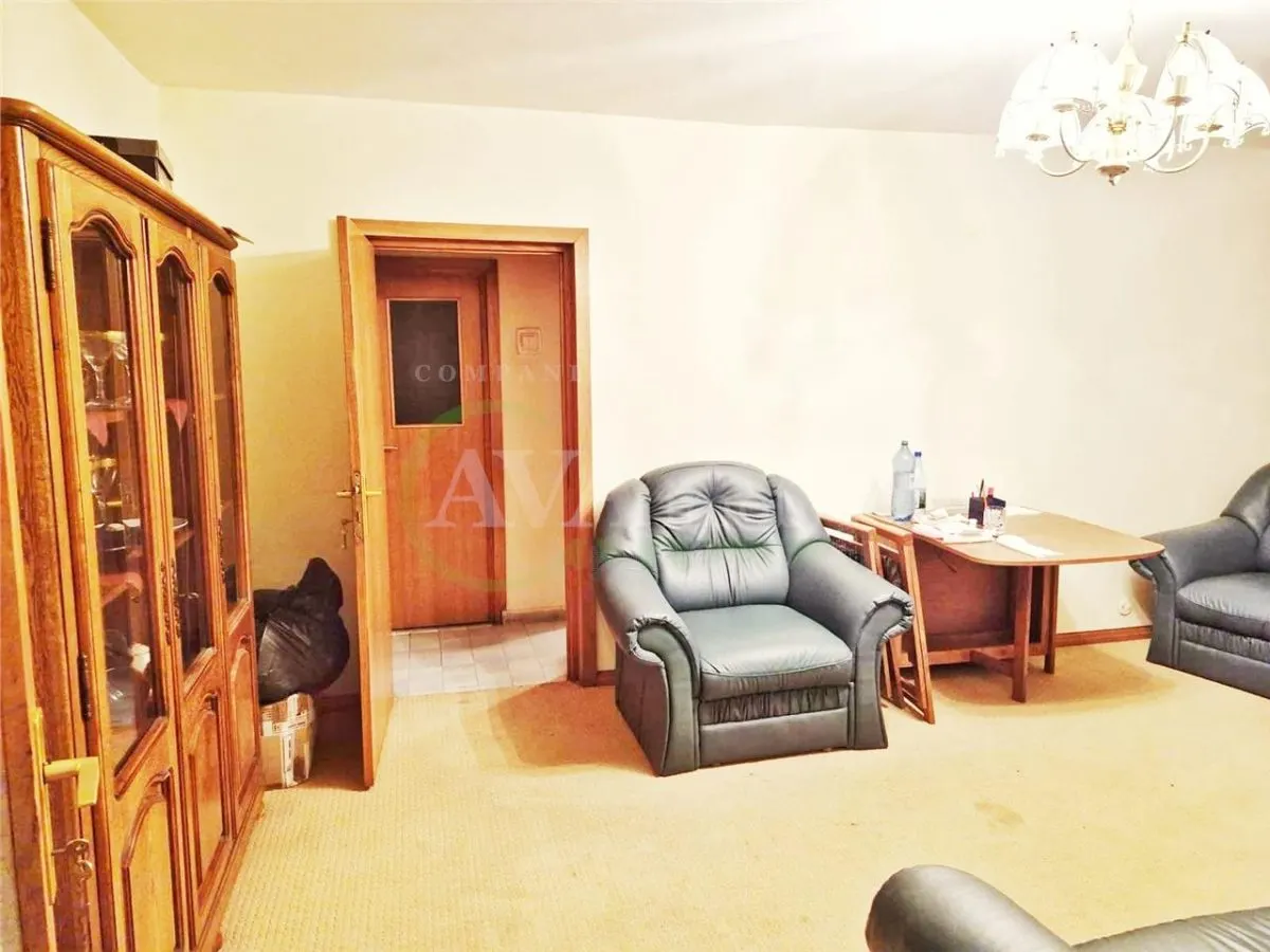 Apartament 2 camere semidecomandat, zona Bistrita Lac - foto 2