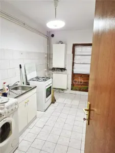 Apartament 2 camere semidecomandat, zona Bistrita Lac - foto 7