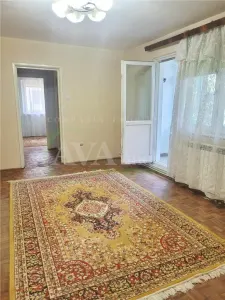 Apartament 2 camere semidecomandat, zona Orizont - Bacau