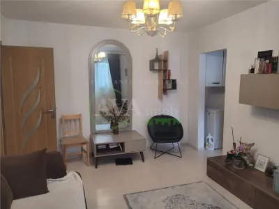Apartament 3 camere semidecomandat, zona Orizont - foto 4