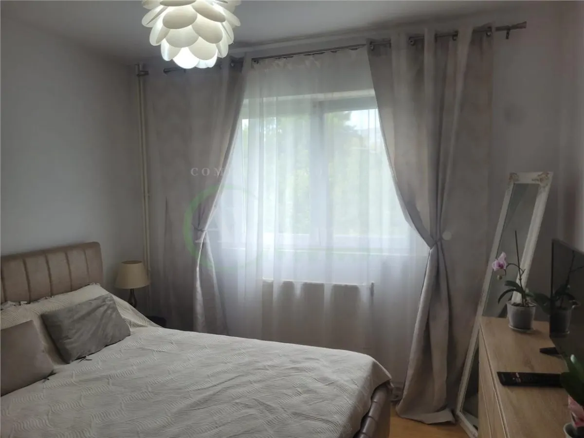 Apartament 3 camere semidecomandat, zona Orizont - foto 5